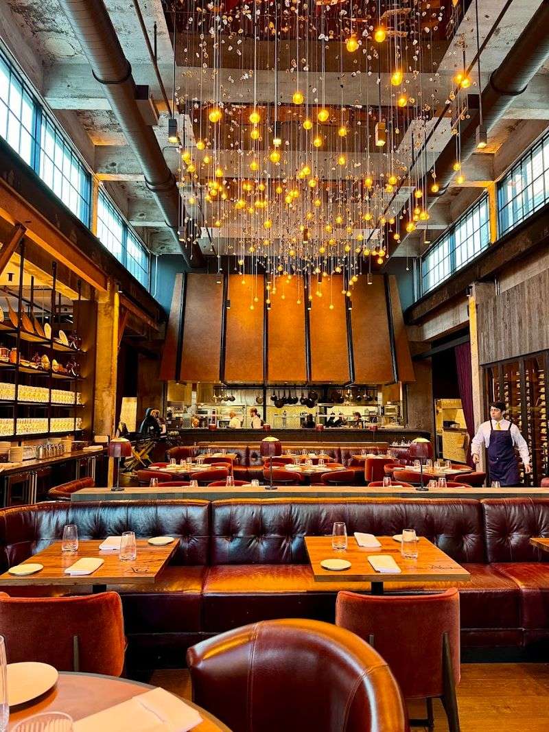 Amelia Gene's — Memphis