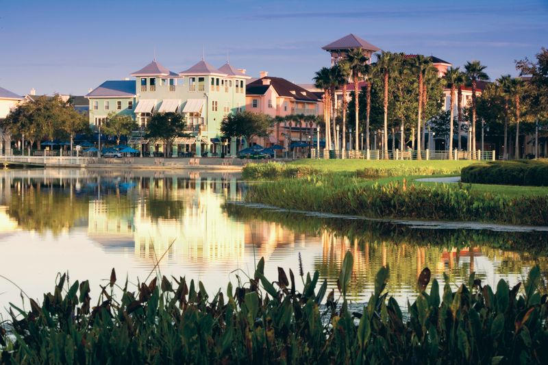 Walk around Celebration Town Center