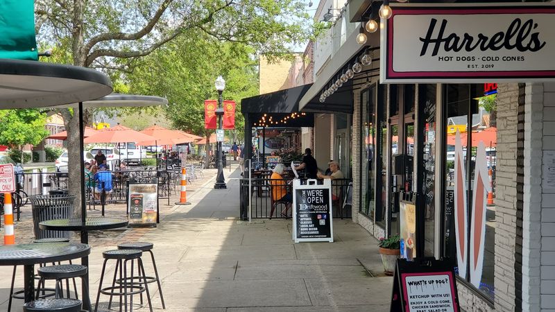 Harrell’s Hot Dogs + Cold Cones — Winter Garden