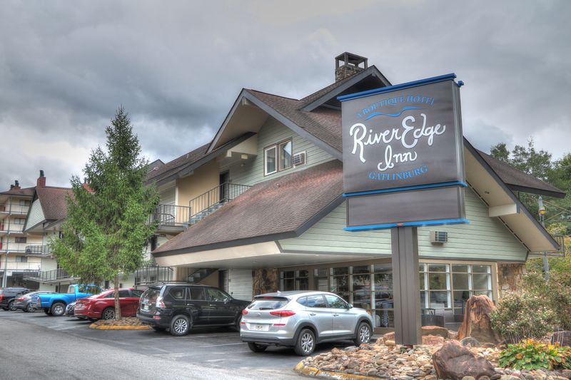 River Edge Inn (Gatlinburg)