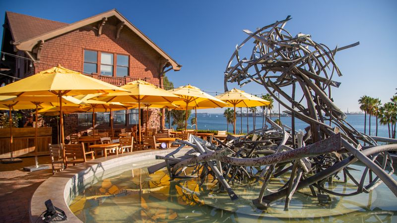 Relax at Bluff Park & Visit the Long Beach Museum of Art