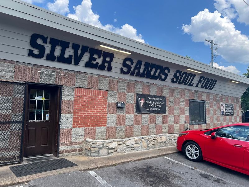 Silver Sands Café Is a Nashville Staple for Classic Soul Food