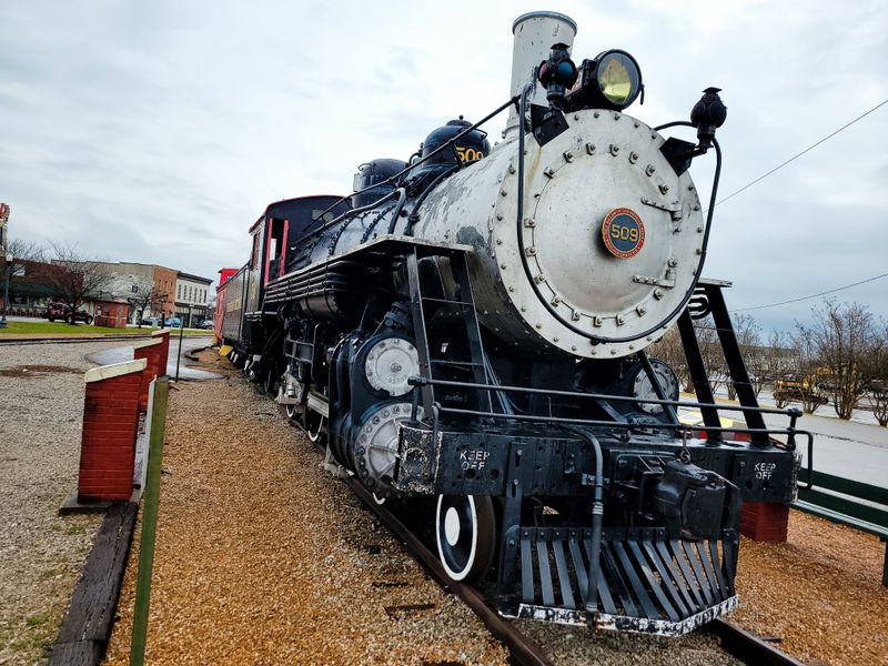 Tennessee Central Depot and History Stroll