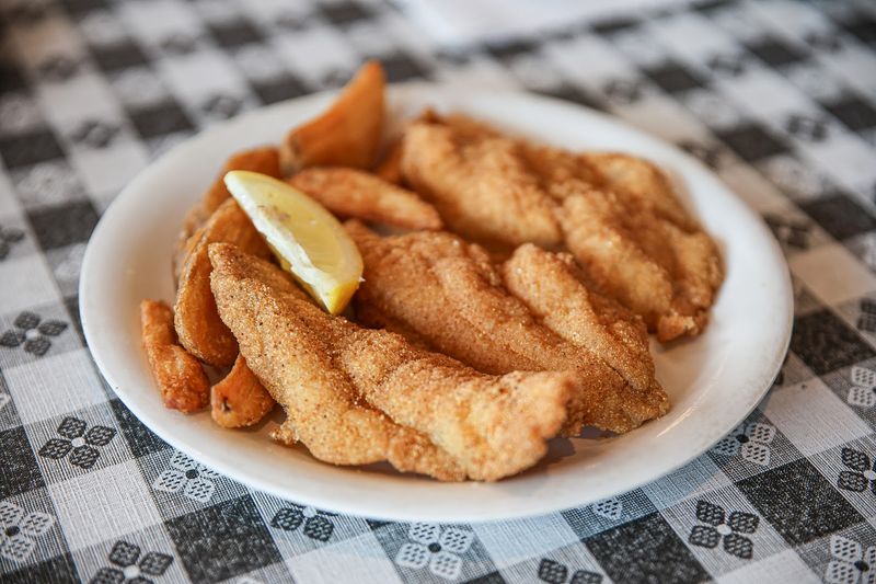 Uncle Bud's Catfish, Chicken & Such (Nashville)