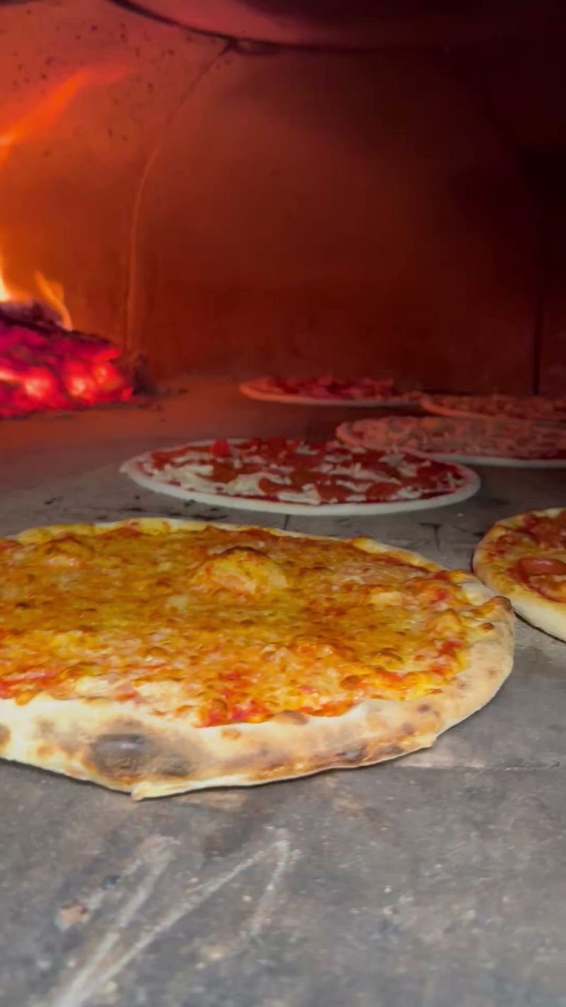 Maelos Wood Fired Pizza (Miami)