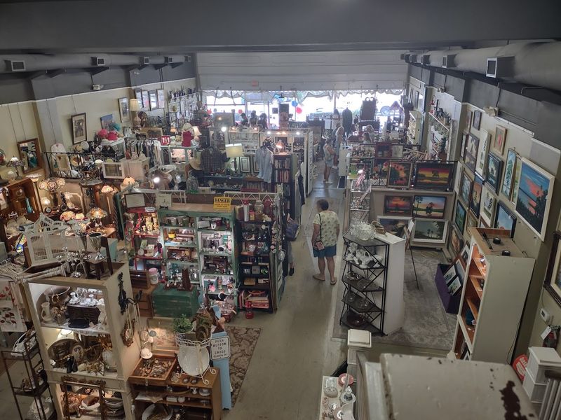 Second Floor Treasure Hunt: Booths With Character