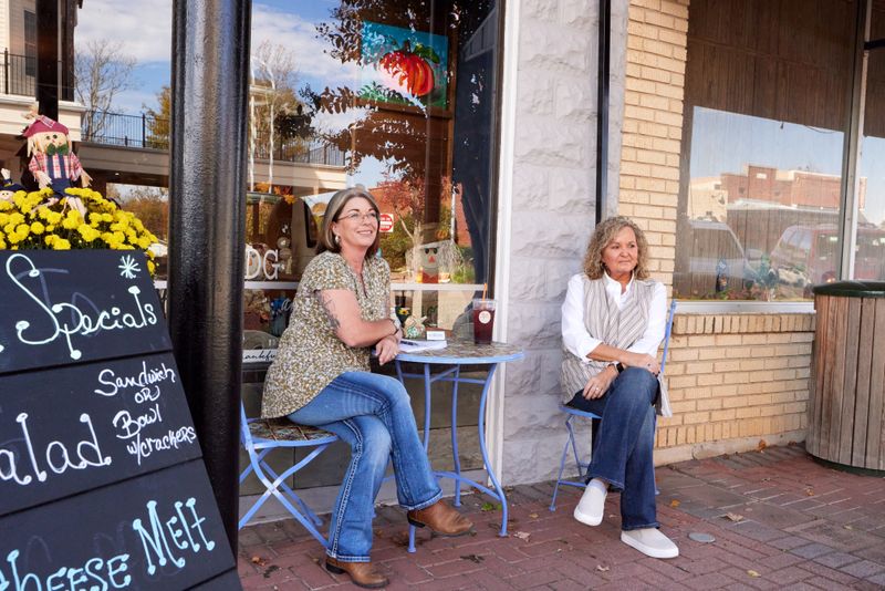 Antique and Artisan Browsing