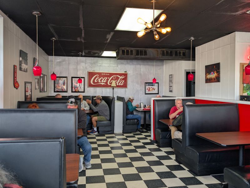 The Frostee Freeze Drive-In (Tazewell)