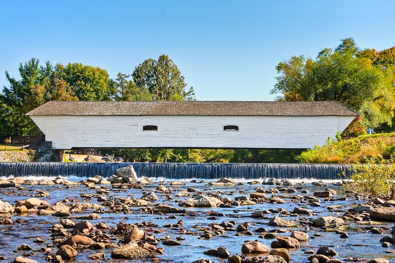 Elizabethton Covered Bridge &mdash; Elizabethton