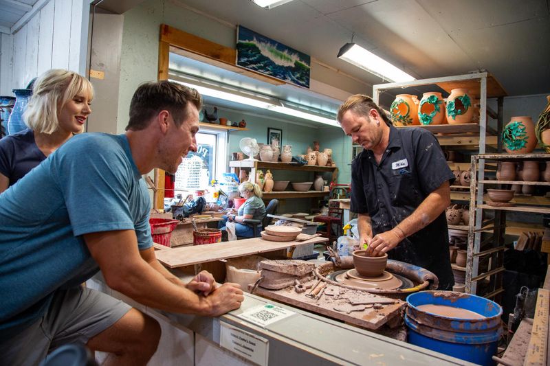 Explore Gatlinburg’s Arts & Crafts Community