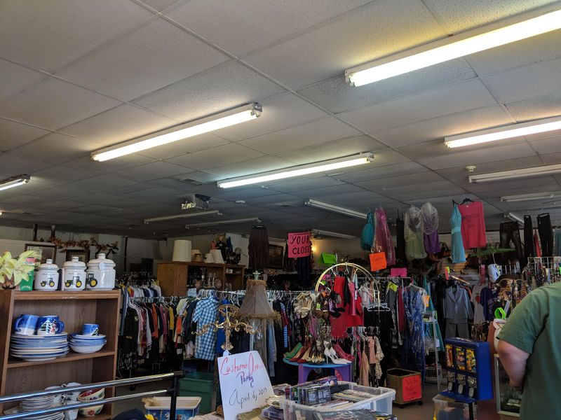 Pop's and Granny's Thrift Store (Chattanooga)