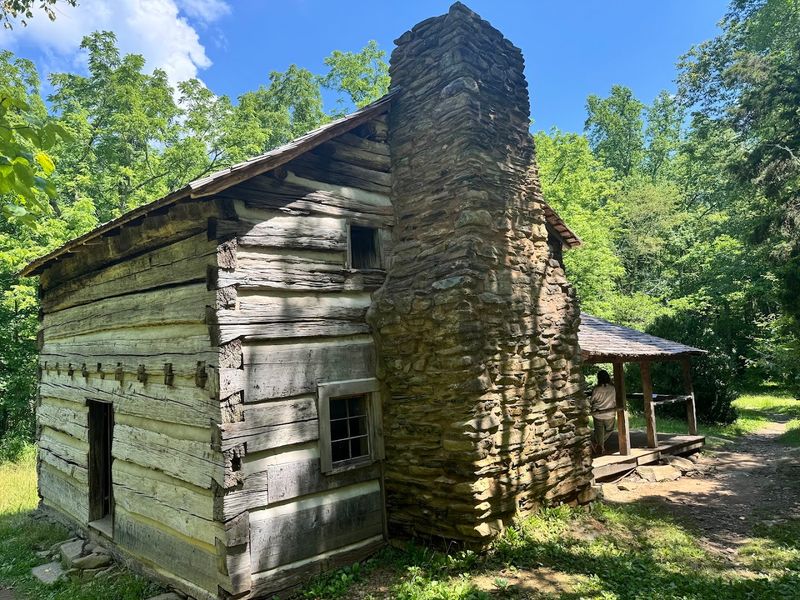 The Walker Sisters' Cabin