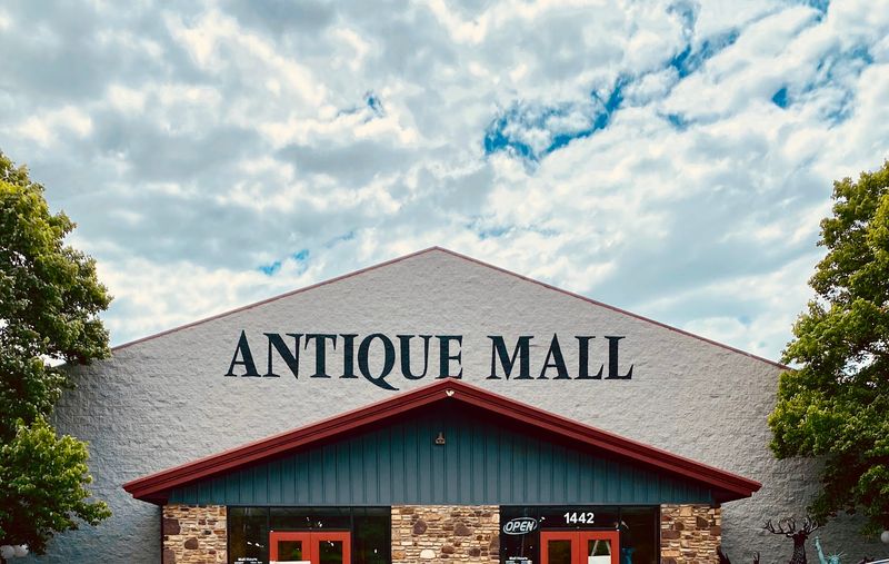 Green Olde Deal Antique Mall (Sevierville)