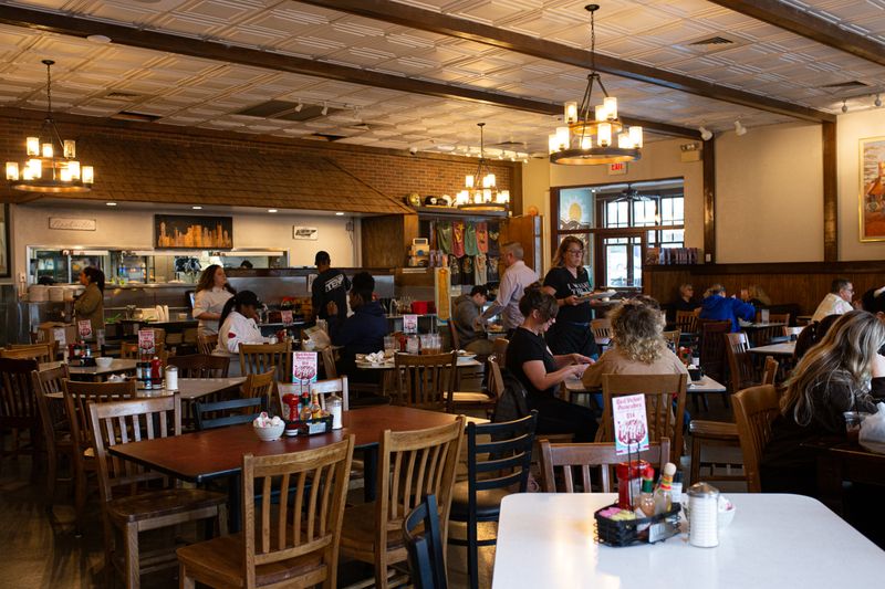 What to Know Before You Go (Lines, Timing, and Tips)