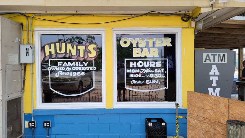 Hunt’s Oyster Bar & Seafood Restaurant (Panama City)