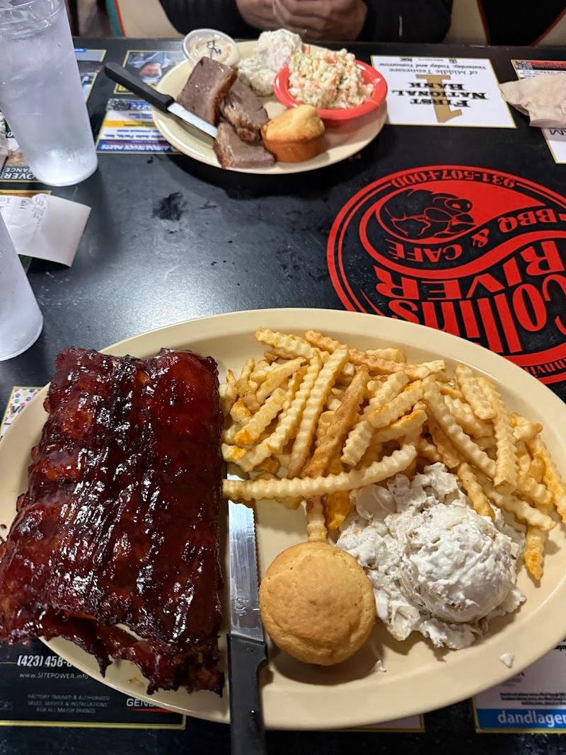 Collins River BBQ & Caf&eacute; &mdash; McMinnville