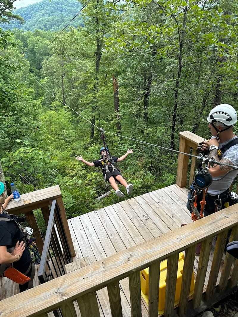 Smoky Mountain Ziplines - Pigeon Forge