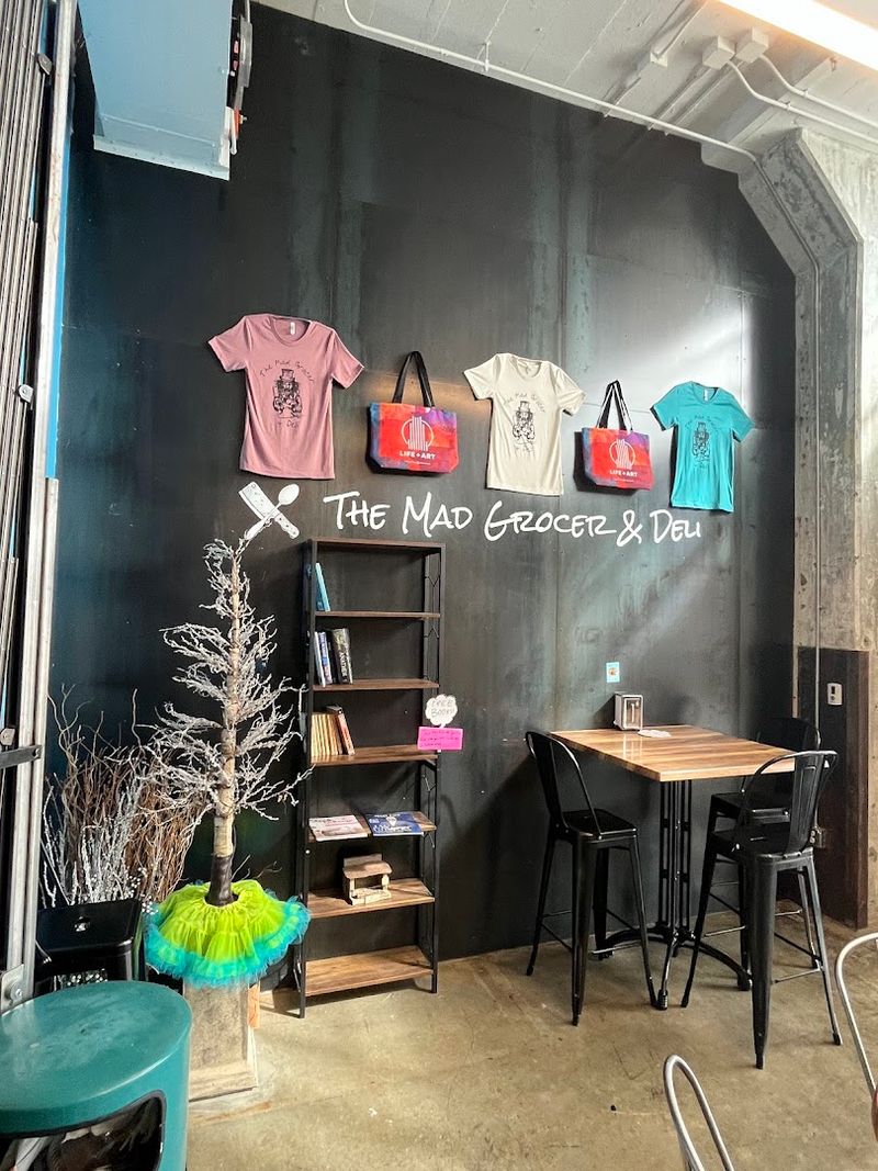 Mad Grocer & Deli - Memphis