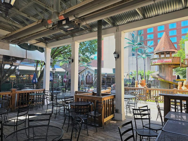 Silky O’Sullivan’s - Memphis