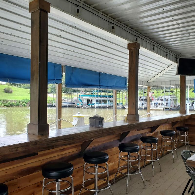 Clifton RV & Marina Bar and Grill &mdash; Clifton