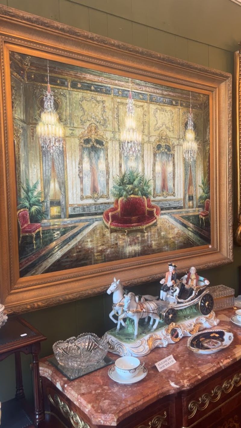 Tips for Shopping Morton's Antiques Like a Pro