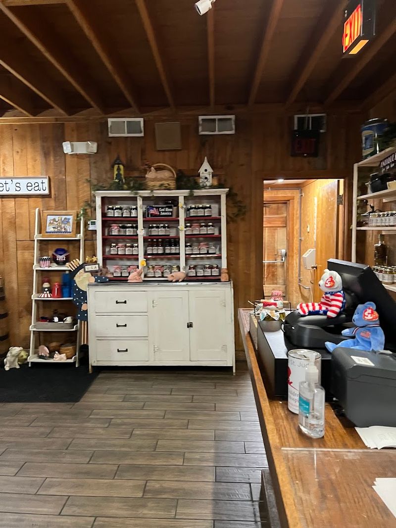 What To Know Before Visiting This Beloved All-You-Can-Eat Barn