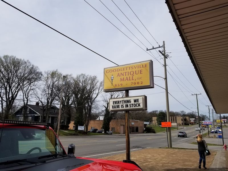 This Tennessee Antique Mall Deserves A Spot On Your Must-Visit List