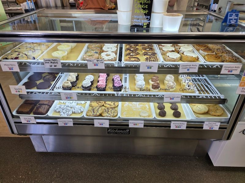 Benefit Your Life Bakery & Cafe - Knoxville