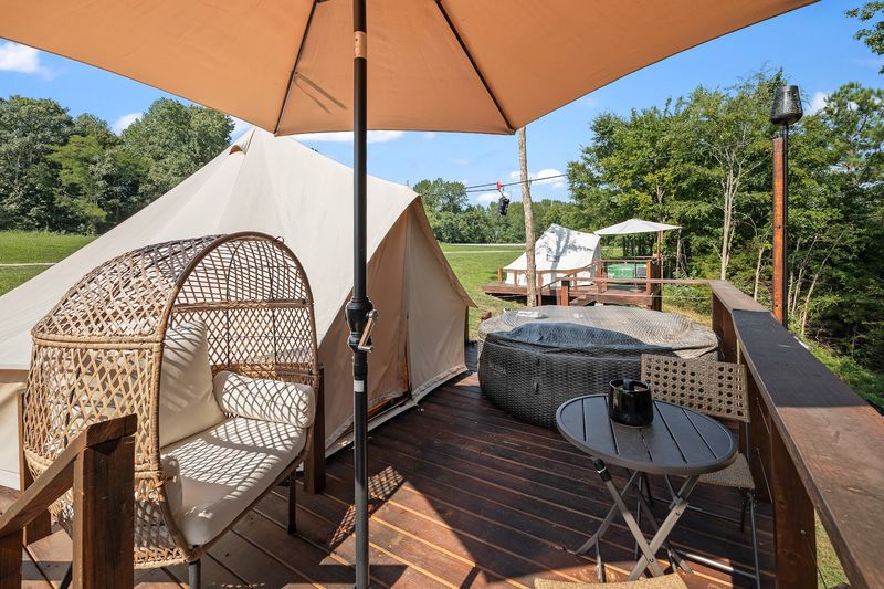 Tennessee Glamping Resort on Center Hill Lake &mdash; Silver Point