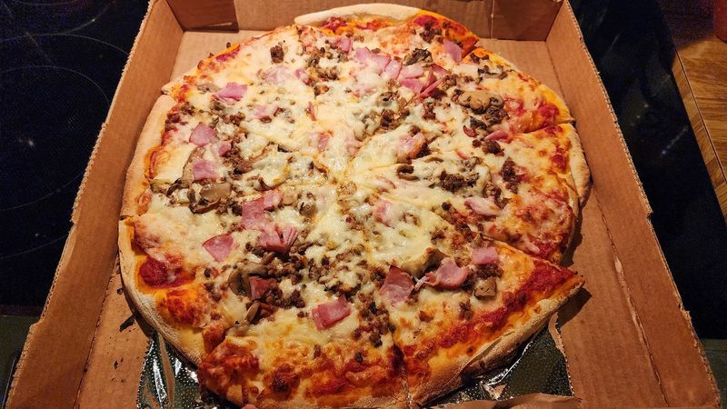 The Kind of Tennessee Pizza Experience You Do Not Forget