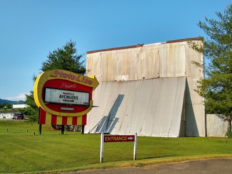 This Elizabethton Gem Proves Old-Fashioned Movie Nights Are Still Worth the Trip