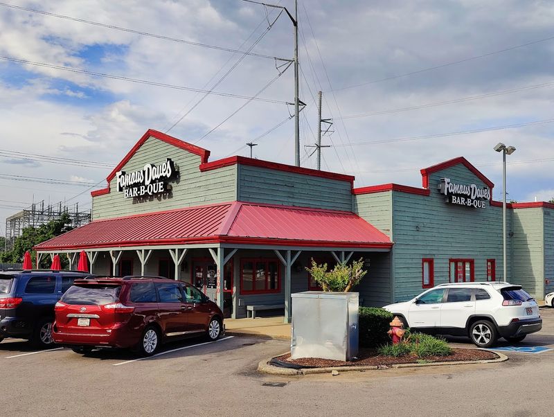Famous Dave's Bar-B-Que &mdash; Hermitage