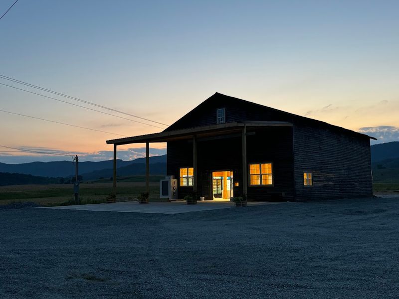 Hickory Corner Farms - Speedwell