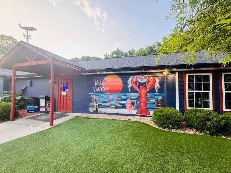 Moby Dickys, Hendersonville