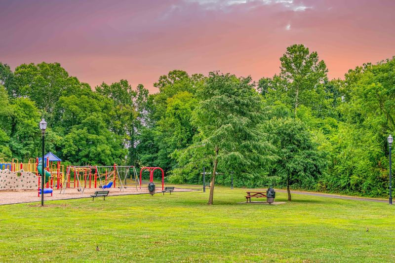 Harvey Park &mdash; Spring Hill