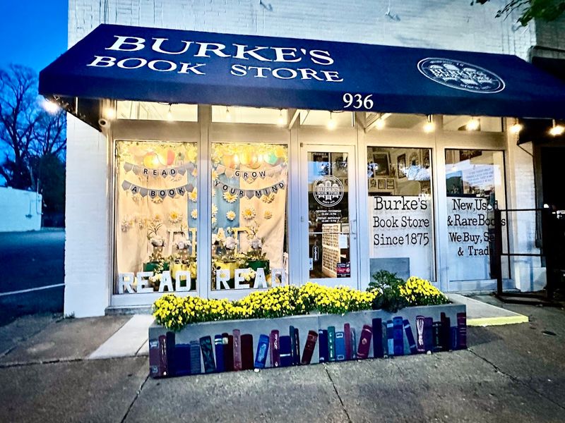 Burke&rsquo;s Books &ndash; Memphis