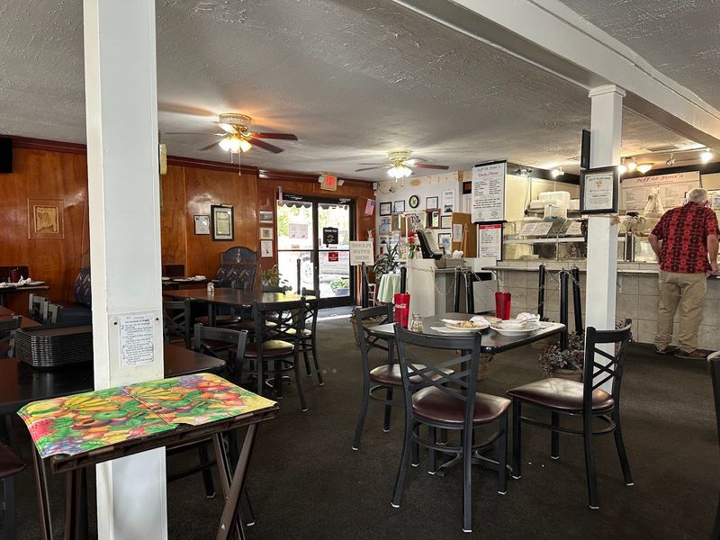 Jeff&rsquo;s Family Friendly Restaurant &mdash; Murfreesboro