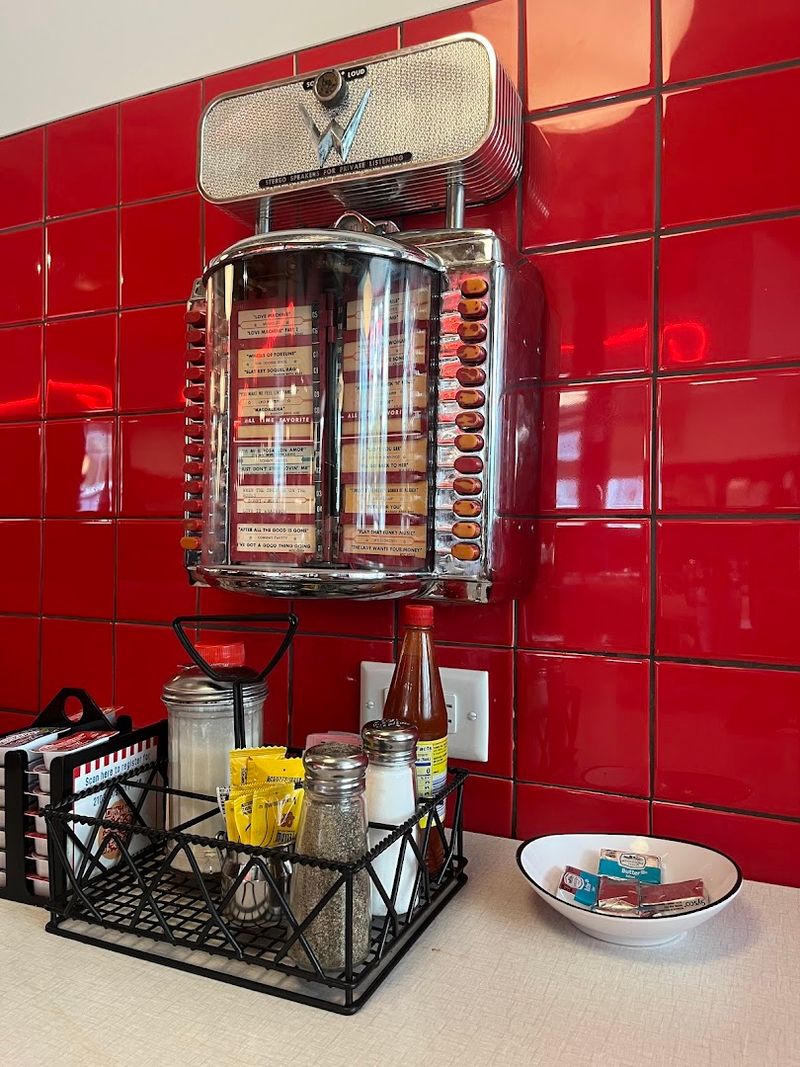 The Old-School Charm That Keeps Nashville Coming Back