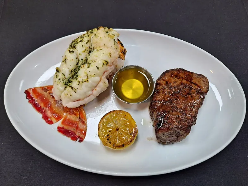 Serrato&rsquo;s Steakhouse