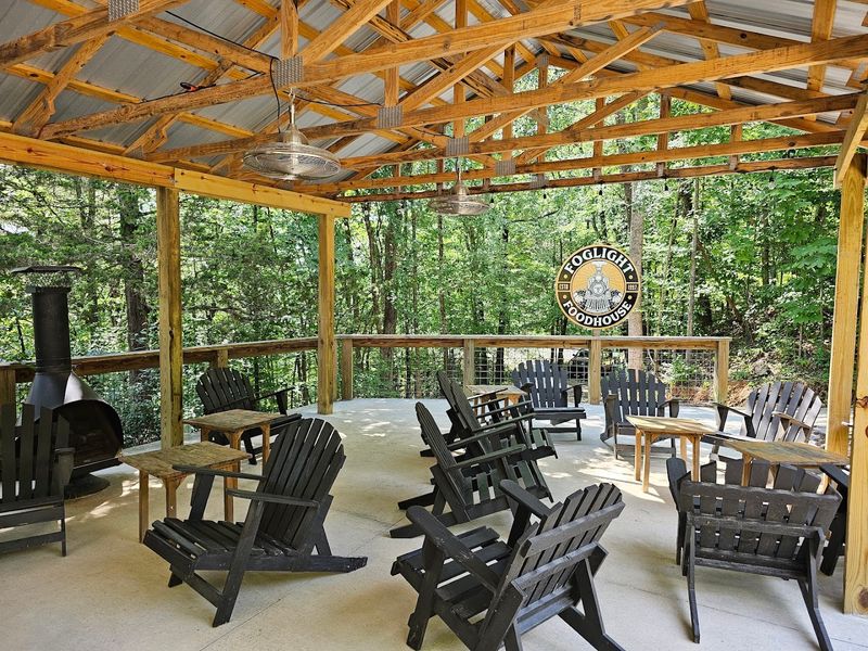 Foglight Foodhouse &mdash; Walling