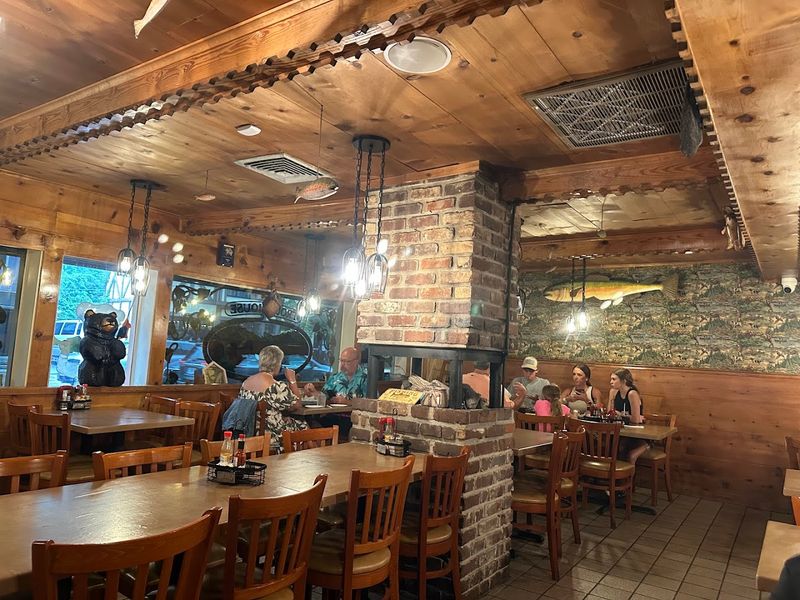 The Tiny Restaurant That Built a Big Tennessee Following