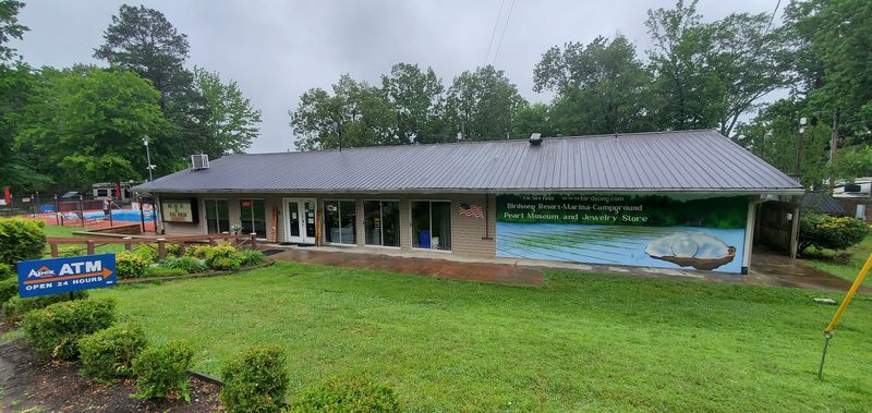 Tennessee River Freshwater Pearl Museum (Camden)
