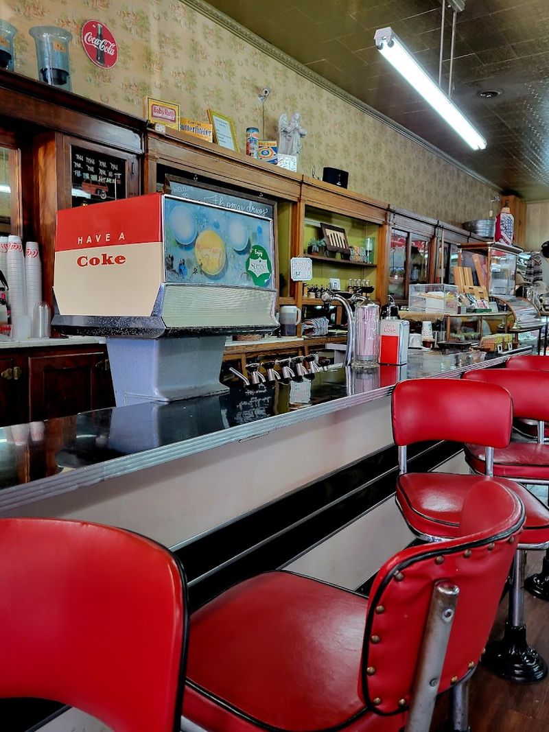 Thomas Drugs &mdash; Cross Plains