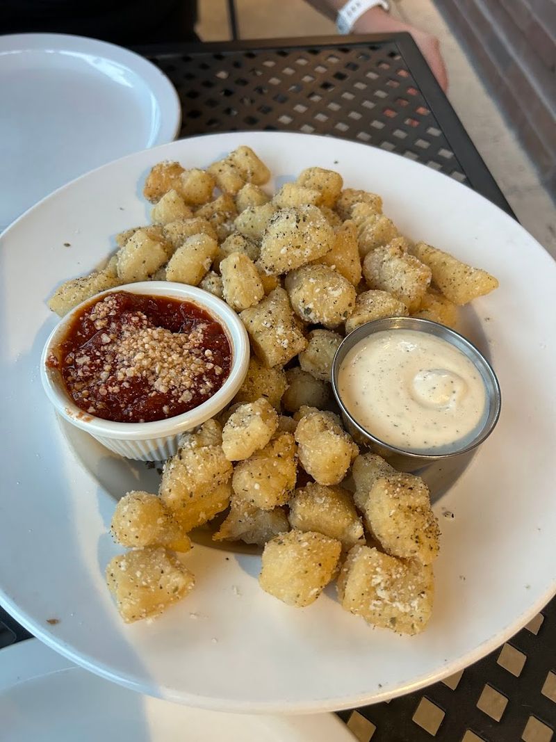 Deep Dish May Be the Star but the Whole Menu Pulls Its Weight