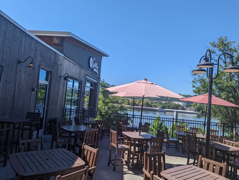 Scottie's On The River, Chattanooga