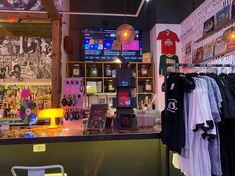 Garage Sale Vintage - Nashville