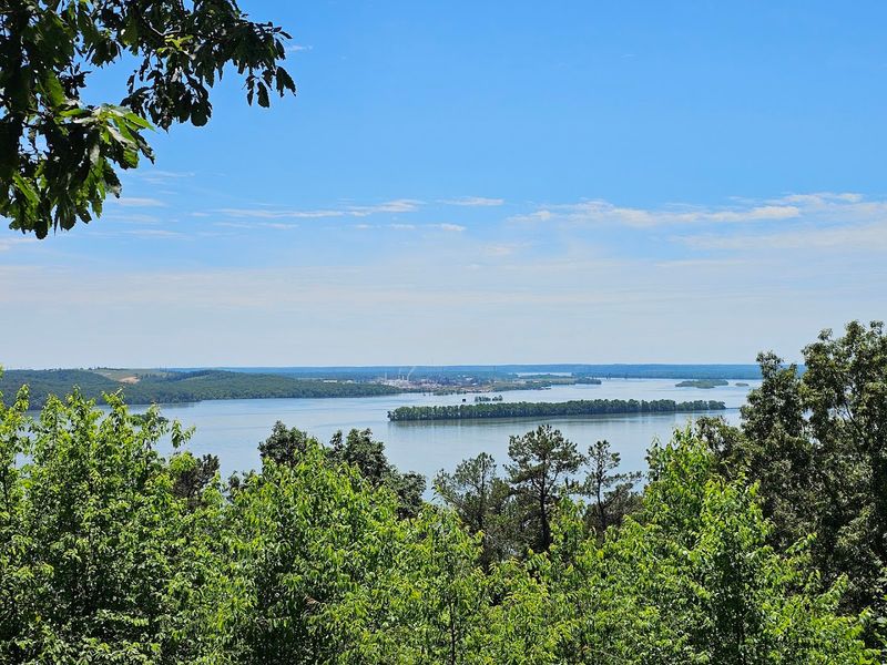 Nathan Bedford Forrest State Park