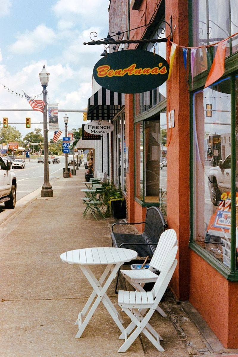 Ben Anna's Cafe — Monterey