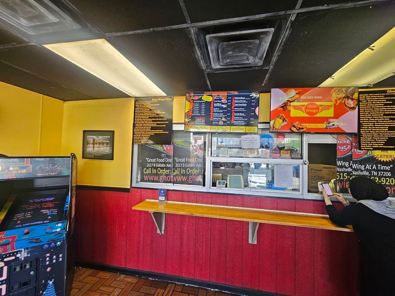 Ghot Wingz &mdash; Nashville