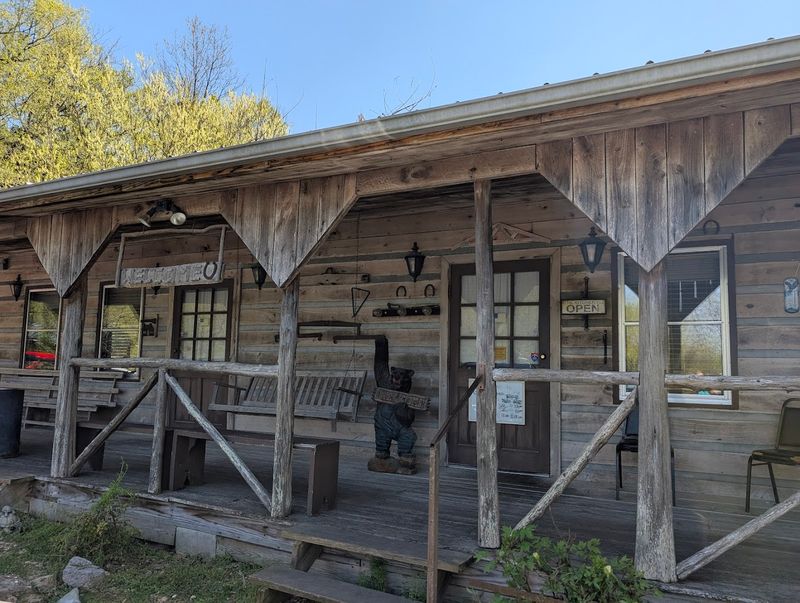 Granny Fishes' House &mdash; Wartrace